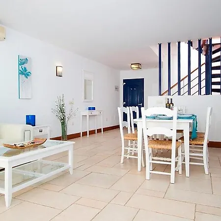 Puerto Calero Sleeps 6 Pool Air Con Wifi Плая-Кемада