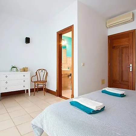 Puerto Calero Sleeps 6 Pool Air Con Wifi Дом отдыха Плая-Кемада
